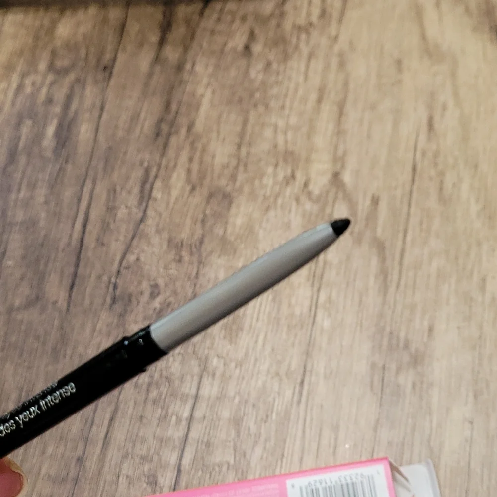 Clinique Quickliner Intense Ebony Black